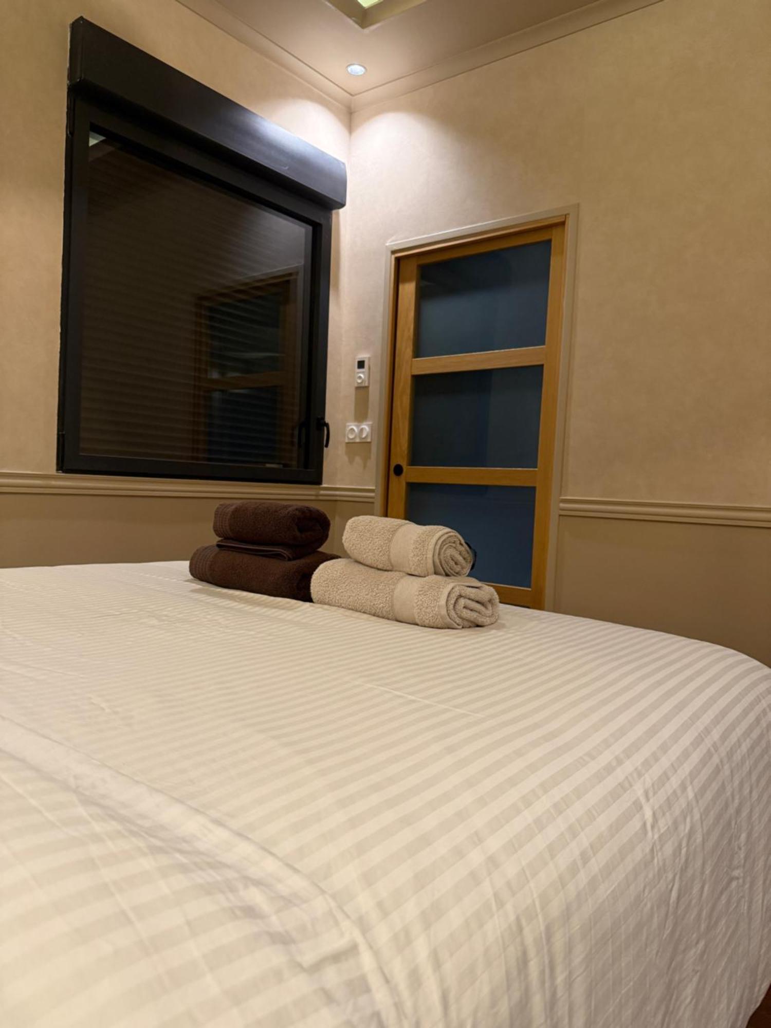 Apartament L'Emperador Reims Zewnętrze zdjęcie